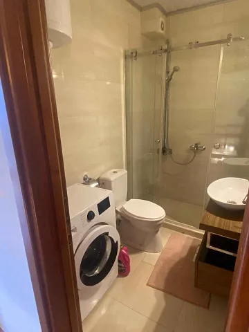 # 6832 Drei-Schlafzimmer-Apartment im Komplex Roman Gardens, 100 m vom Meer entfernt, mit Garagenstellplatz im Preis inbegriffen — photo 11